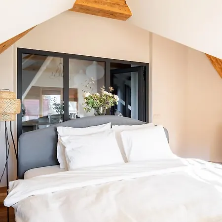 Riverside Flat With A Beautiful View Over Appartement *
